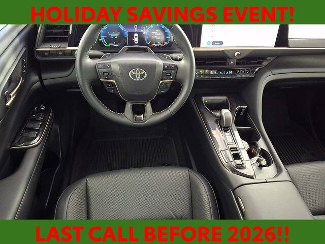 2025 Toyota Crown Platinum