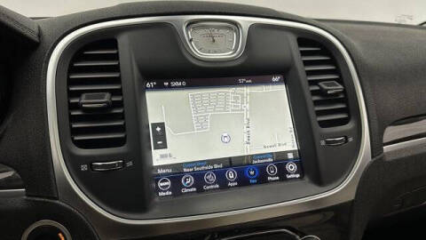 2021 Chrysler 300 Touring L