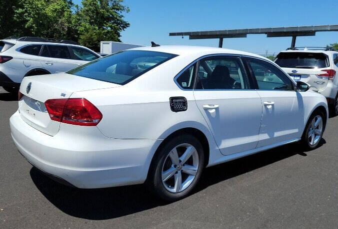 2012 Volkswagen Passat SE PZEV