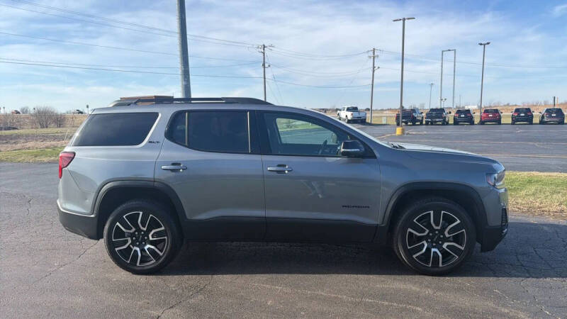 2021 GMC Acadia SLT