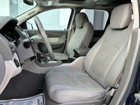 2015 GMC Acadia SLE-2