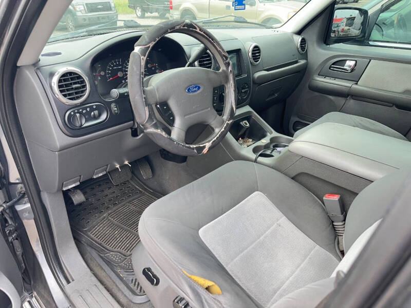 2003 Ford Expedition XLT