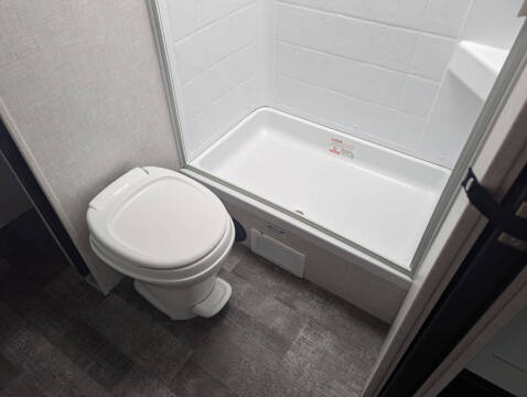 2022 Forest River R-Pod 202 / 25ft