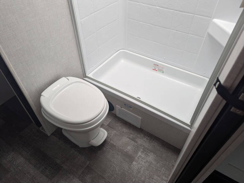 2022 Forest River R-Pod 202 / 25ft