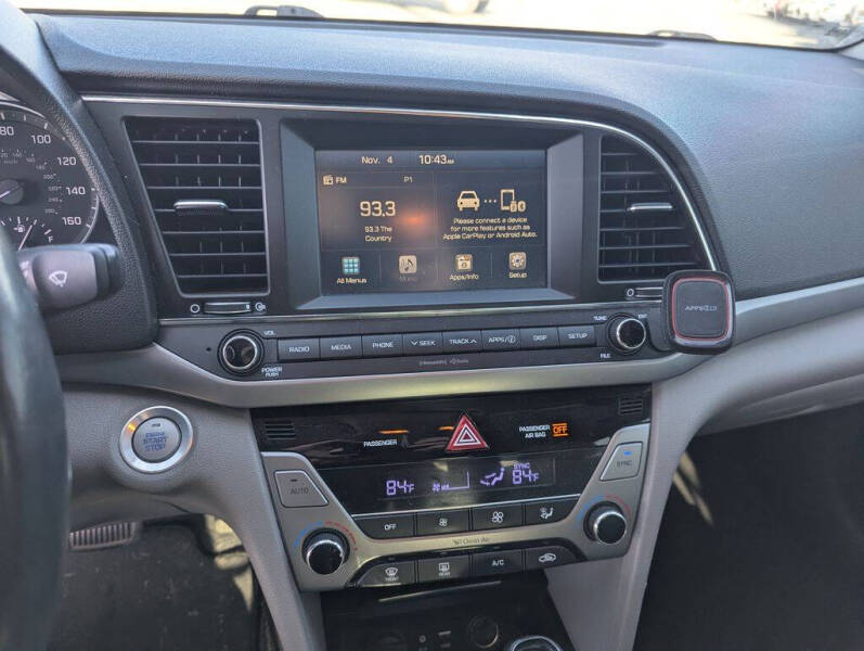 2017 Hyundai Elantra