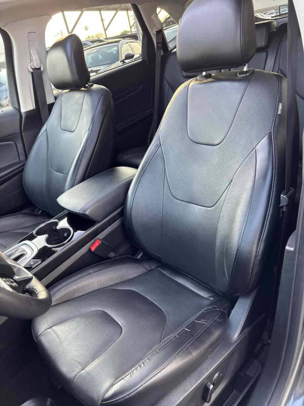 2018 Ford Edge Titanium