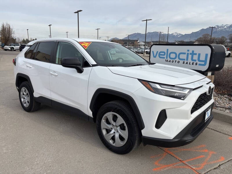 2024 Toyota RAV4 LE