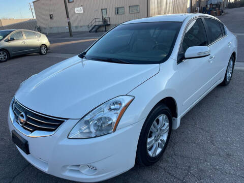 2012 Nissan Altima for sale at STATEWIDE AUTOMOTIVE LLC in Englewood CO