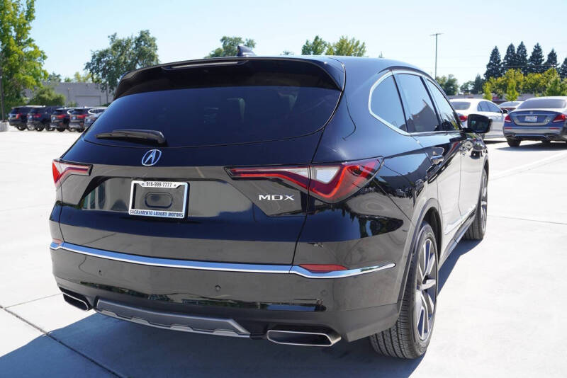 2025 Acura MDX w/Tech