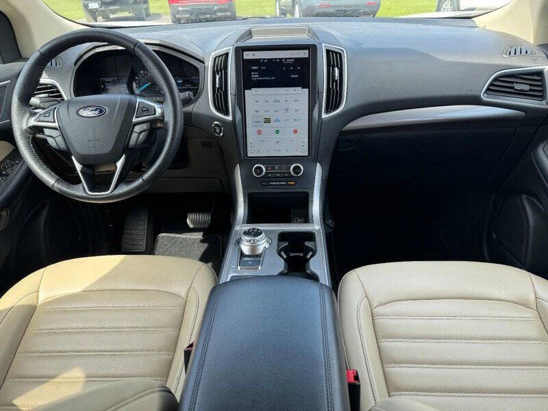 2023 Ford Edge