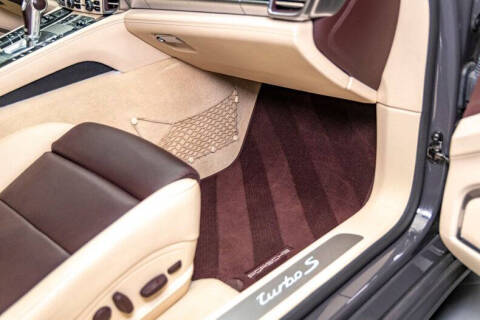 2016 Porsche Panamera