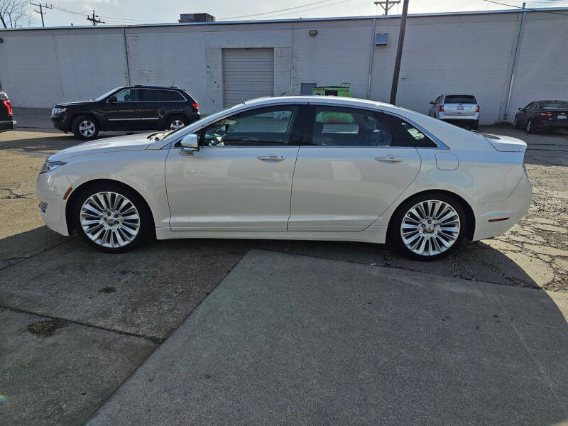 2014 Lincoln MKZ
