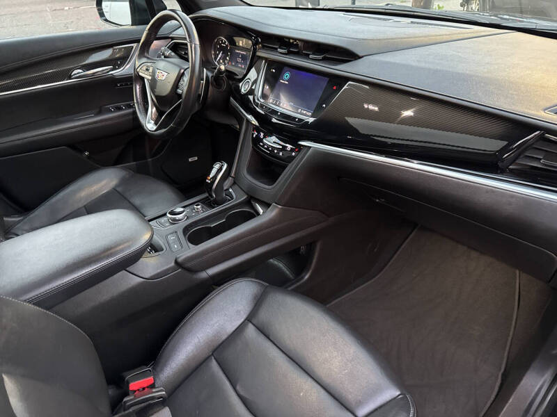 2020 Cadillac XT6 Sport