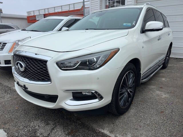 2017 Infiniti QX60 for sale at Expo Motors LLC in Kansas City MO