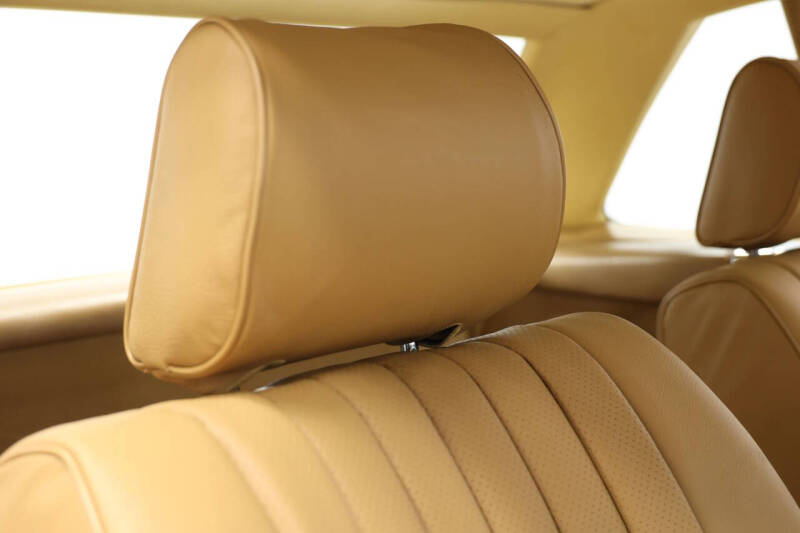 1984 Mercedes-Benz 380-Class 380 SL