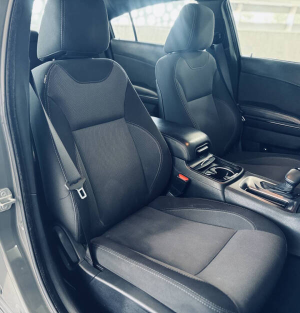 2018 Dodge Charger SXT