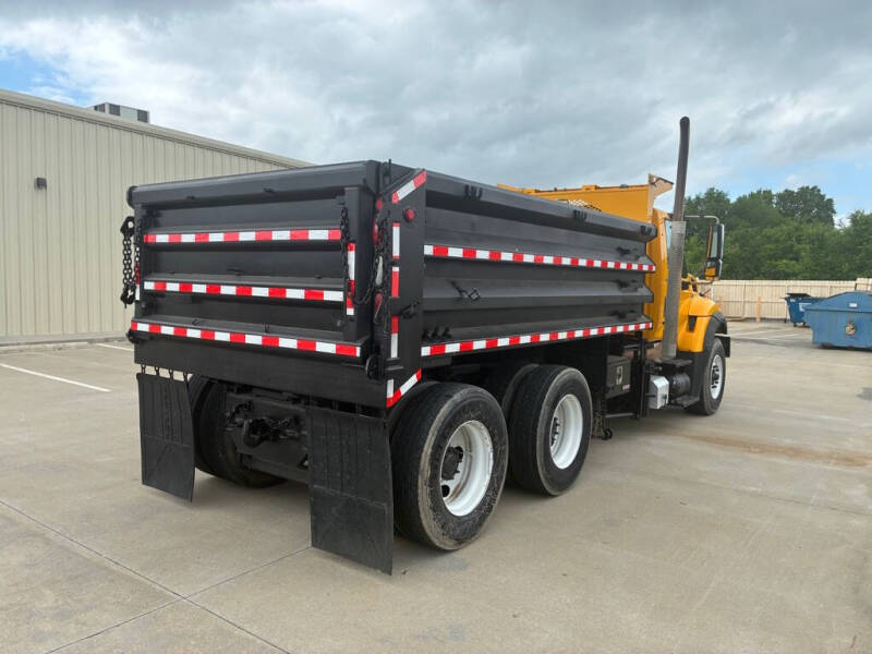 2013 International WorkStar 7400