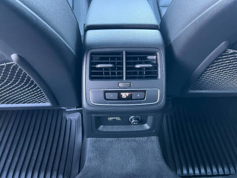 2022 Audi A5 Sportback quattro Premium Plus 40 TFSI