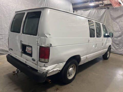 2005 Ford E-Series E-150