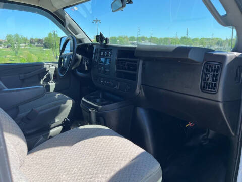 2021 Chevrolet Express 2500