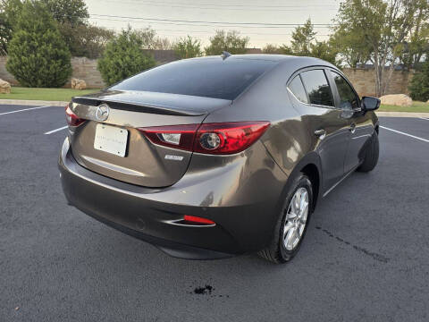 2016 Mazda MAZDA3 i Grand Touring