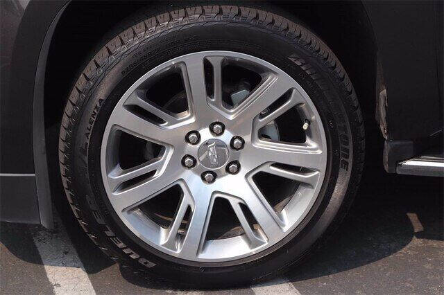 2017 Cadillac Escalade Luxury