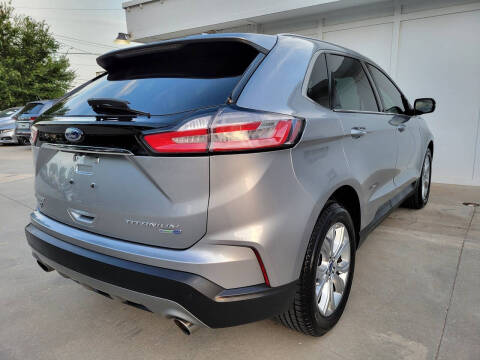 2020 Ford Edge Titanium