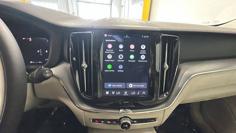 2023 Volvo XC60 B5 Core