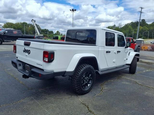 2025 Jeep Gladiator High Tide