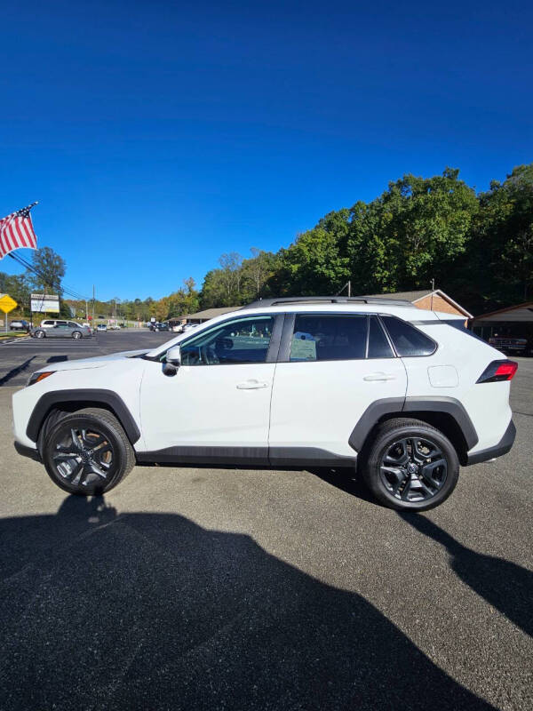 2024 Toyota RAV4 Adventure's photo