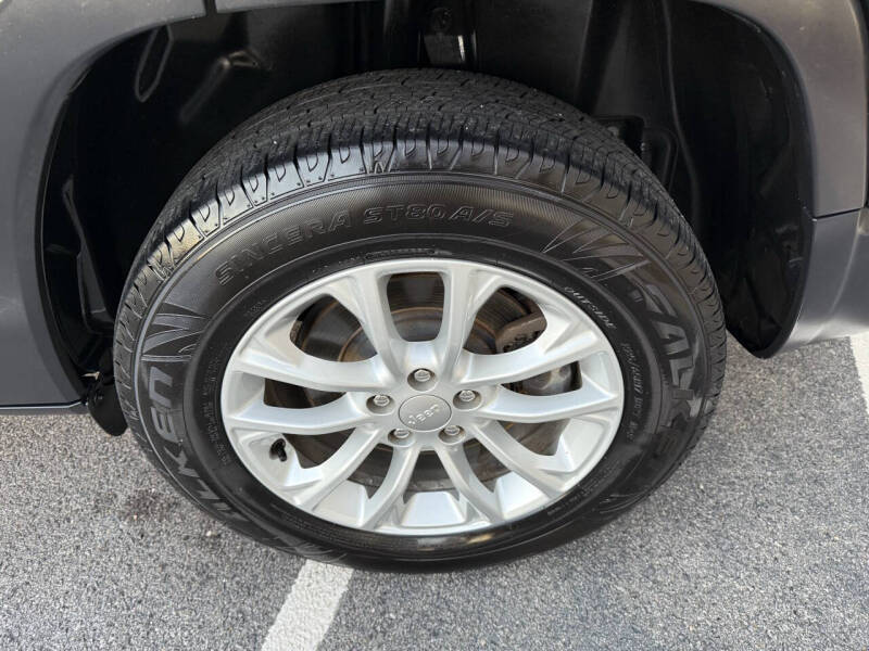 2020 Jeep Cherokee Latitude