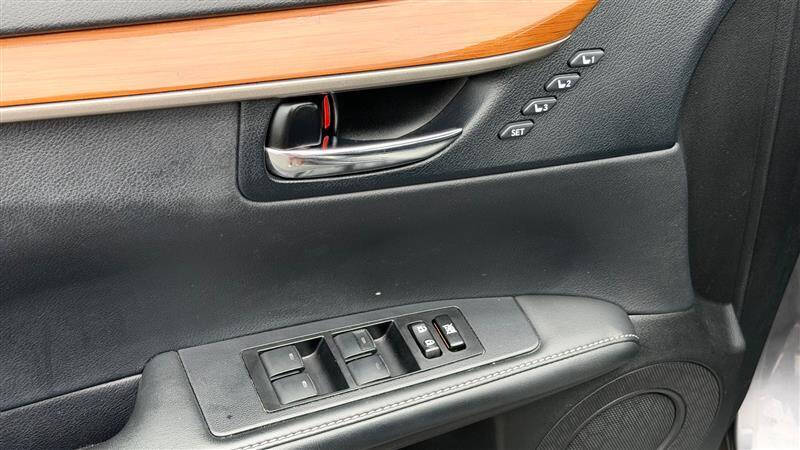 2013 Lexus ES 300h