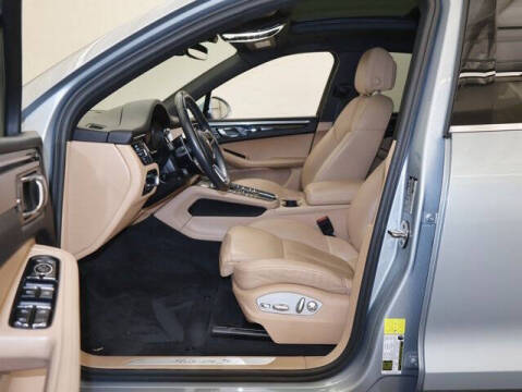 2021 Porsche Macan S