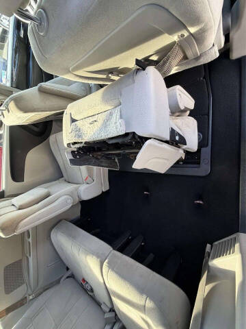 2011 Dodge Grand Caravan Crew