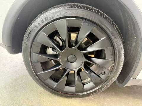 2022 Tesla Model Y Long Range