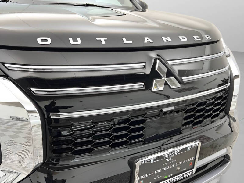 2026 Mitsubishi Outlander SE