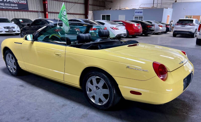 2002 Ford Thunderbird Deluxe
