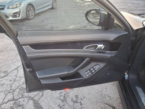 2012 Porsche Panamera 4S