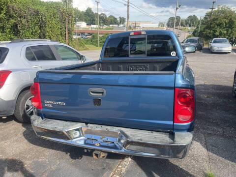 2005 Dodge Dakota SLT