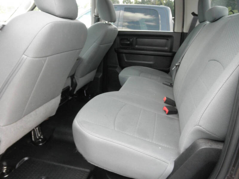 2017 Ram 1500 Tradesman photo 4