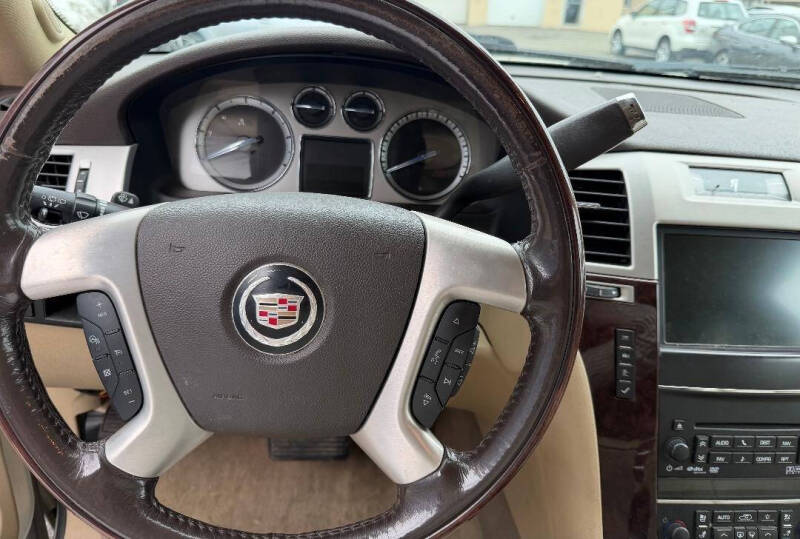 2011 Cadillac Escalade ESV Luxury