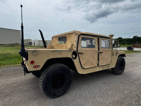 2014 AM General Hummer