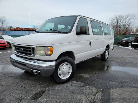 2003 Ford E-Series Wagon for sale at Great Lakes AutoSports in Villa Park IL