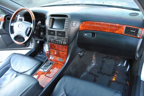 2005 Lexus LS 430