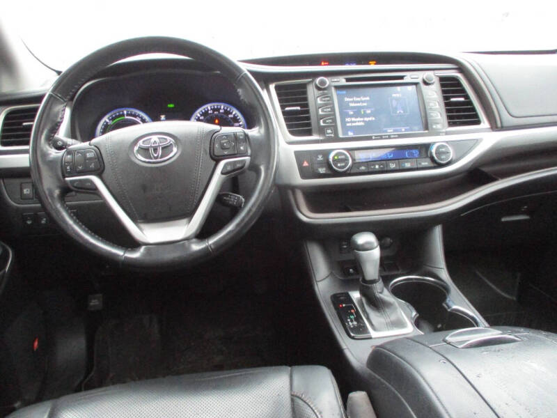 2017 Toyota Highlander Hybrid Limited Platinum