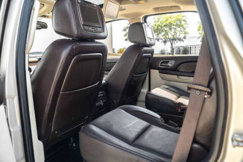 2013 Cadillac Escalade Platinum Edition