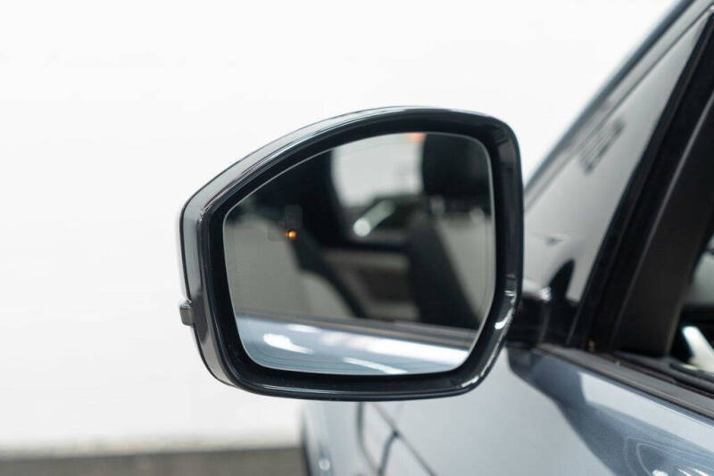 2023 Land Rover Discovery Sport P250 S R-Dynamic