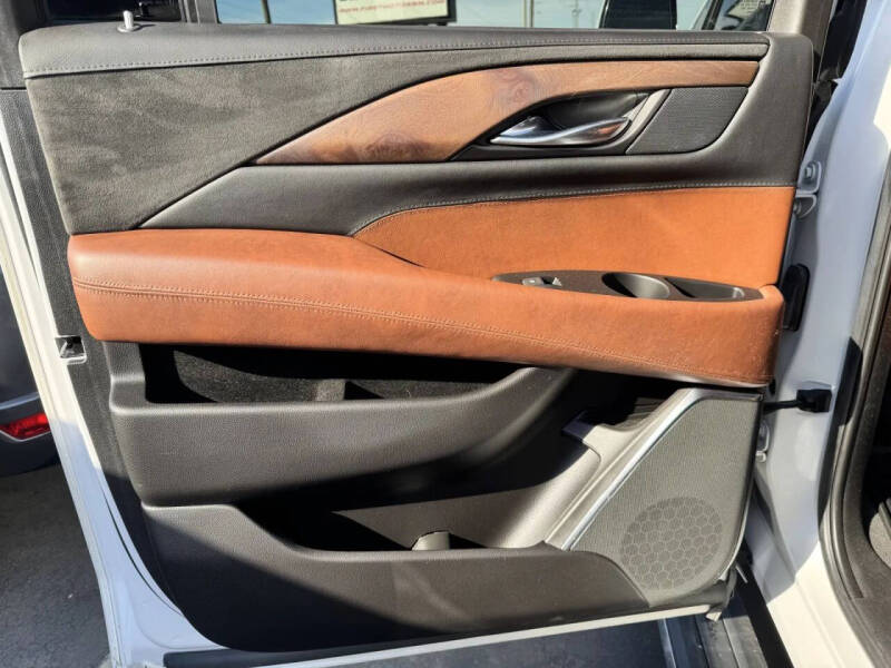 2019 Cadillac Escalade ESV Premium Luxury