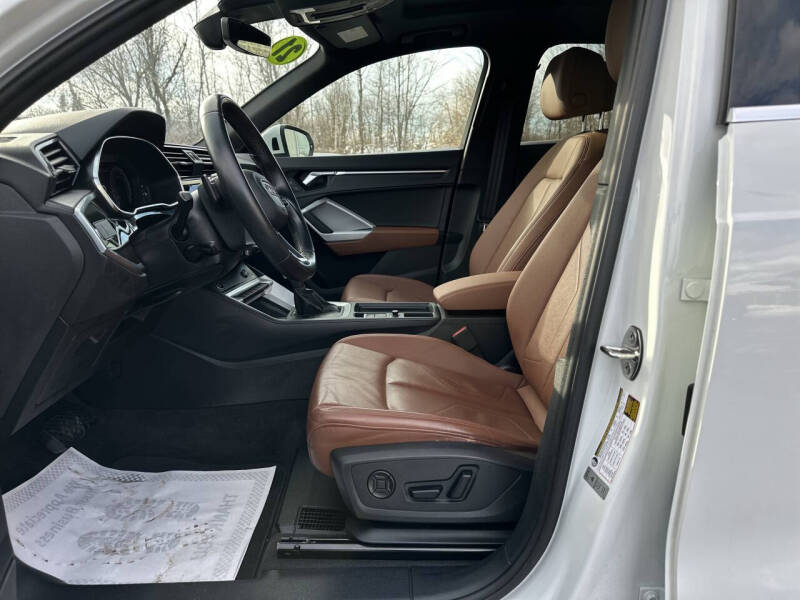 2021 Audi Q3 quattro S line Prem Plus 45 TFSI