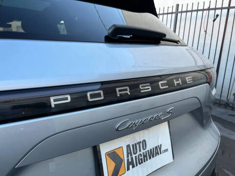 2019 Porsche Cayenne S